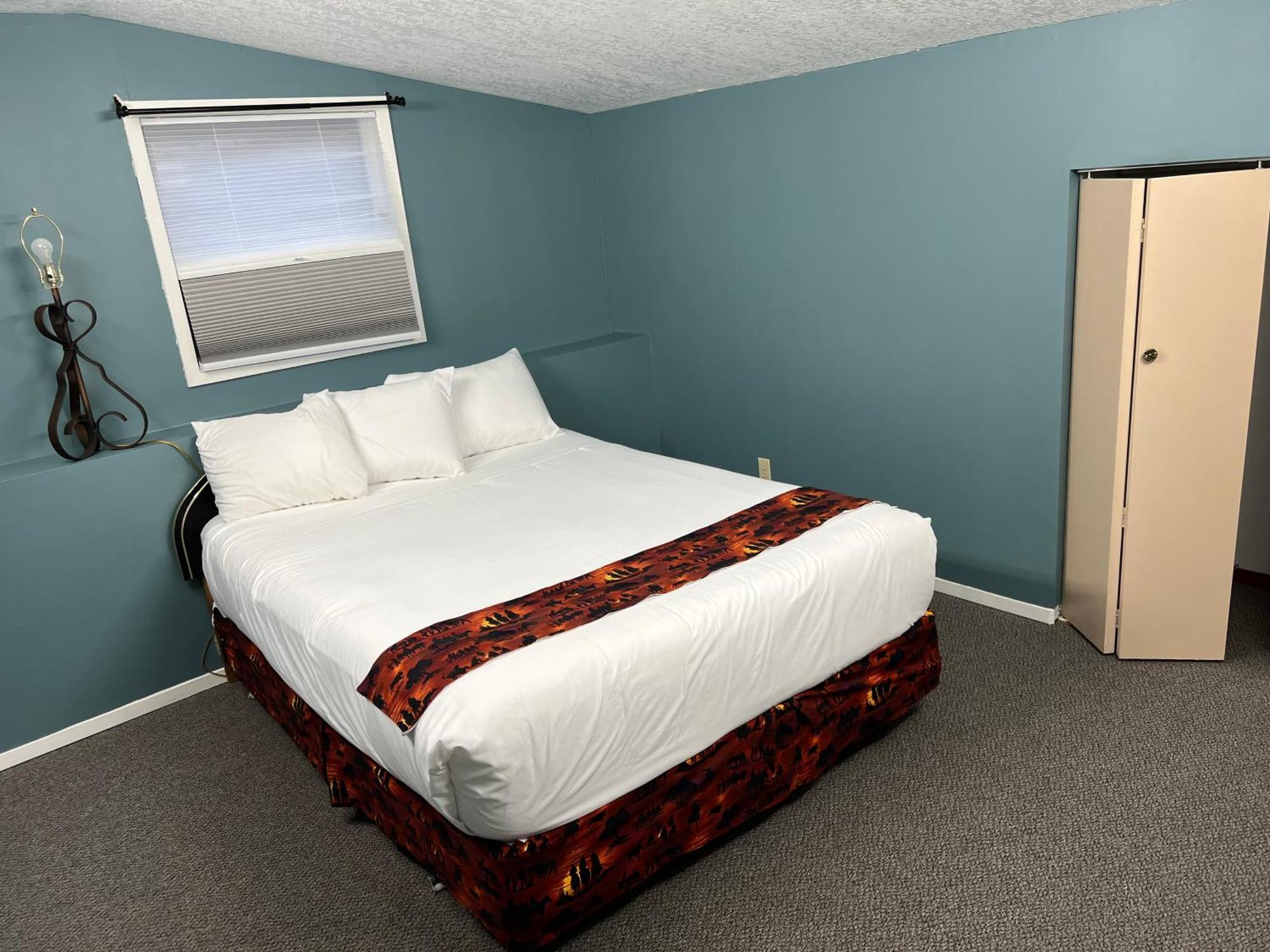 Bear Country Inn And Suites Mountain View Exteriör bild