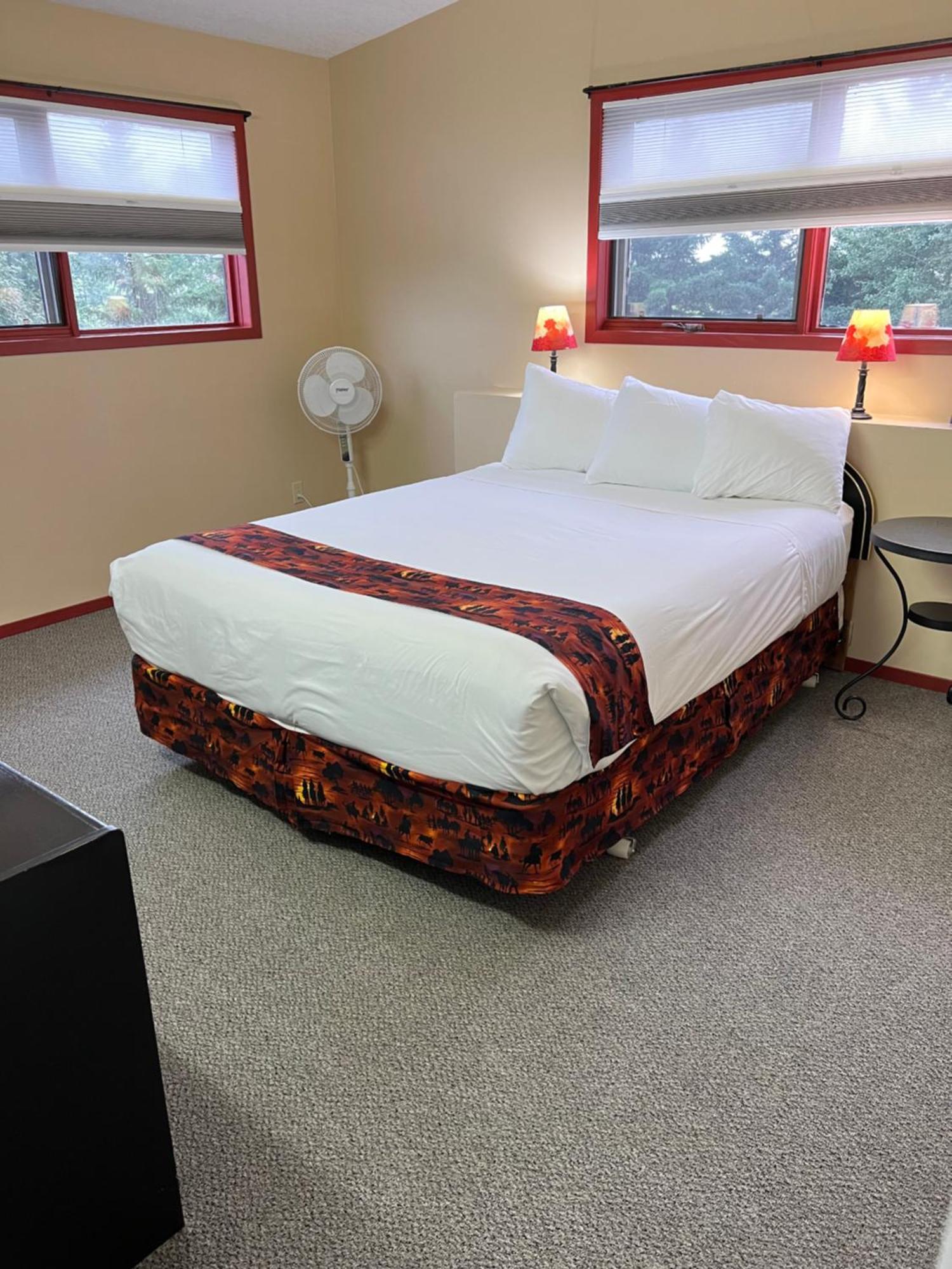 Bear Country Inn And Suites Mountain View Exteriör bild